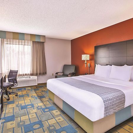 La Quinta Inn By Wyndham Toledo Perrysburg Exterior foto